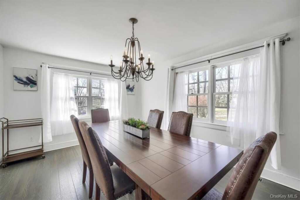 10 High Tor Road, New City, NY 10956 - Photo 9 of 35