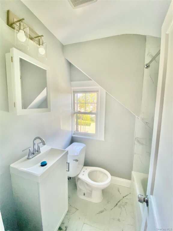 53 Madeleine Avenue, Unit #3, New Rochelle, NY 10801 - Photo 7 of 8