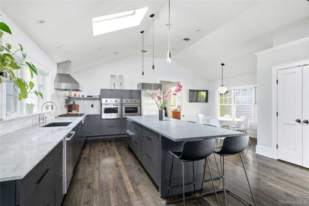 112 Lexow Avenue, Nyack, NY 10960 - Photo 8 of 47