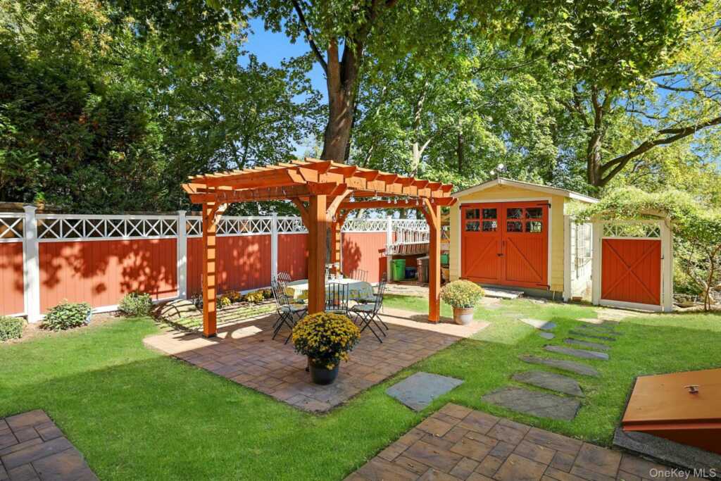 345 Midland Avenue, Nyack, NY 10960 - Photo 37 of 50