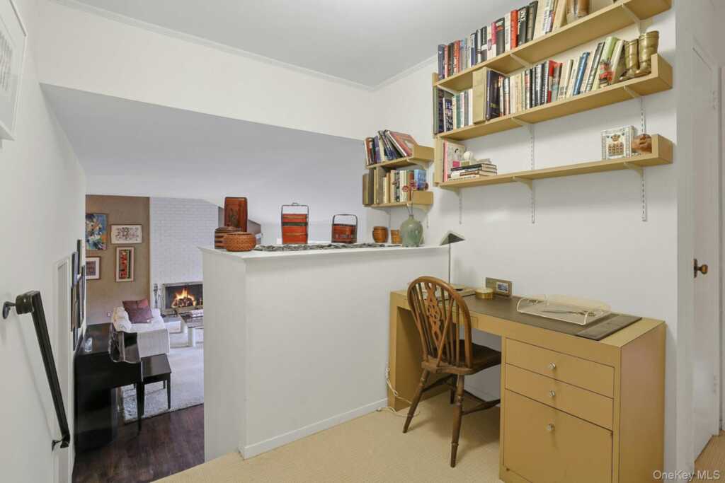 129 Hillandale Drive, New Rochelle, NY 10804 - Photo 15 of 30