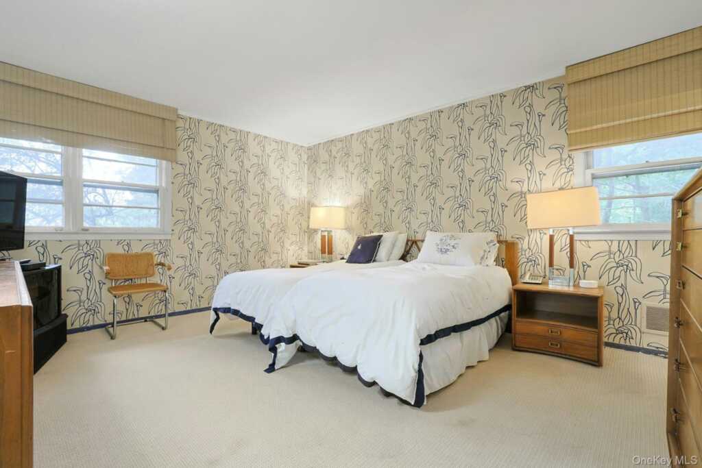 129 Hillandale Drive, New Rochelle, NY 10804 - Photo 16 of 30