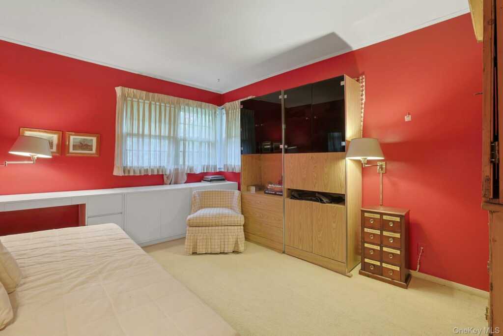 129 Hillandale Drive, New Rochelle, NY 10804 - Photo 19 of 30