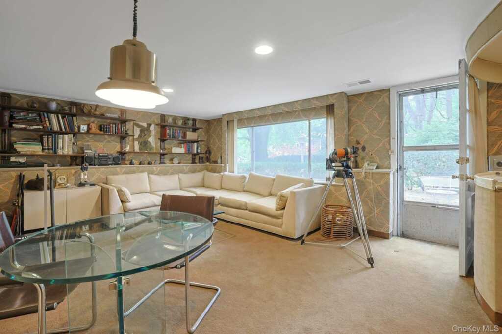 129 Hillandale Drive, New Rochelle, NY 10804 - Photo 22 of 30