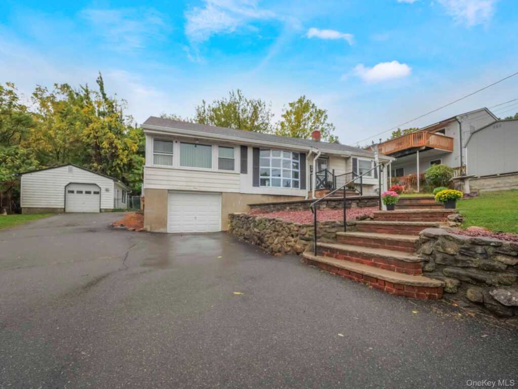 1 Major Andre Drive, Stony Point, NY 10980 - Photo 2 of 18