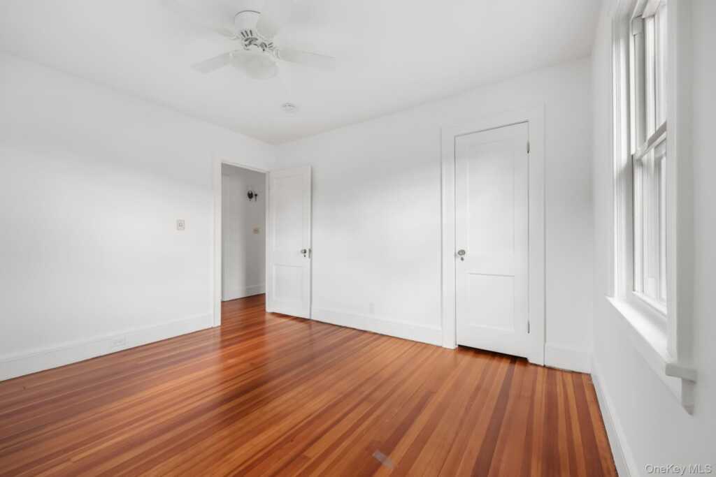 44 Rhodes Street, New Rochelle, NY 10801 - Photo 14 of 27