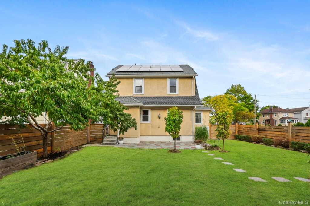 44 Rhodes Street, New Rochelle, NY 10801 - Photo 22 of 27