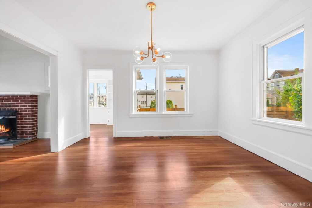 44 Rhodes Street, New Rochelle, NY 10801 - Photo 4 of 27