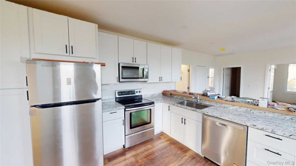 24 5th Street, Unit #2, New Rochelle, NY 10801 - Photo 4 of 26