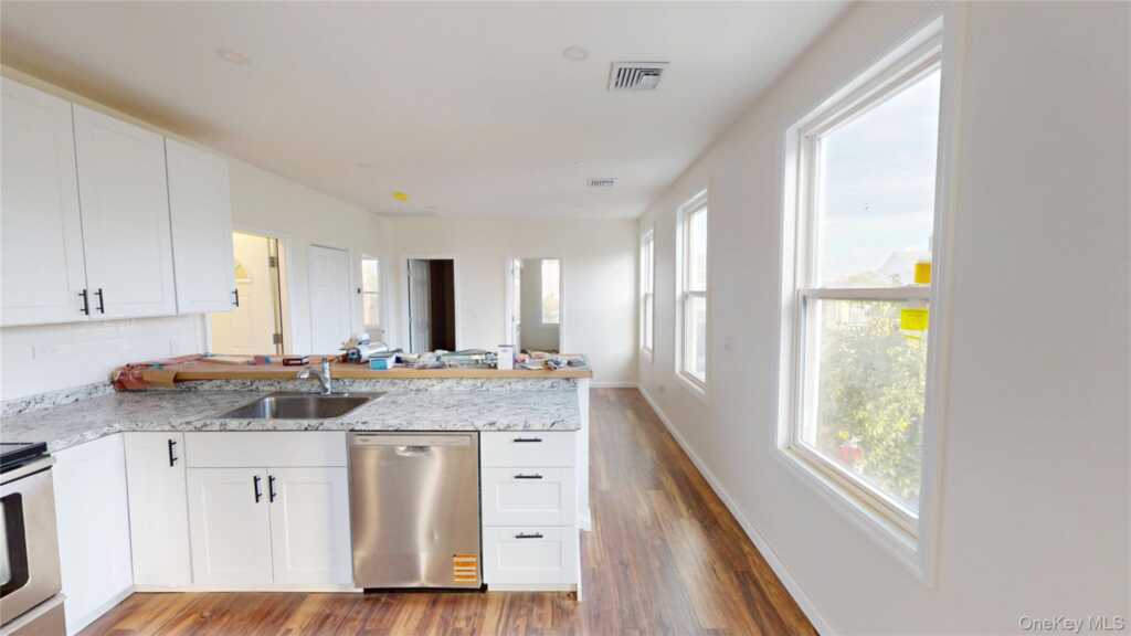 24 5th Street, Unit #2, New Rochelle, NY 10801 - Photo 5 of 26