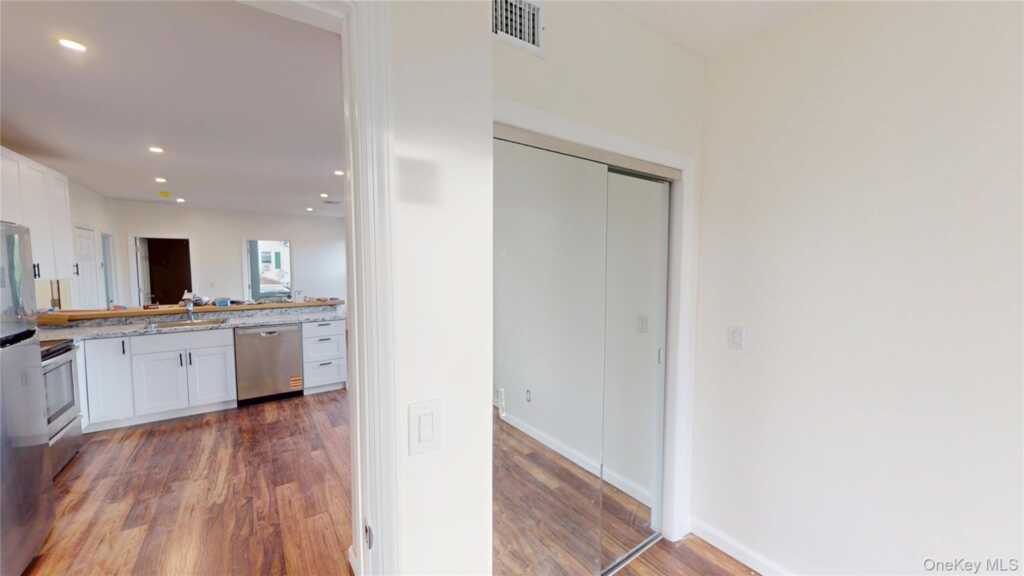 24 5th Street, Unit #2, New Rochelle, NY 10801 - Photo 8 of 26