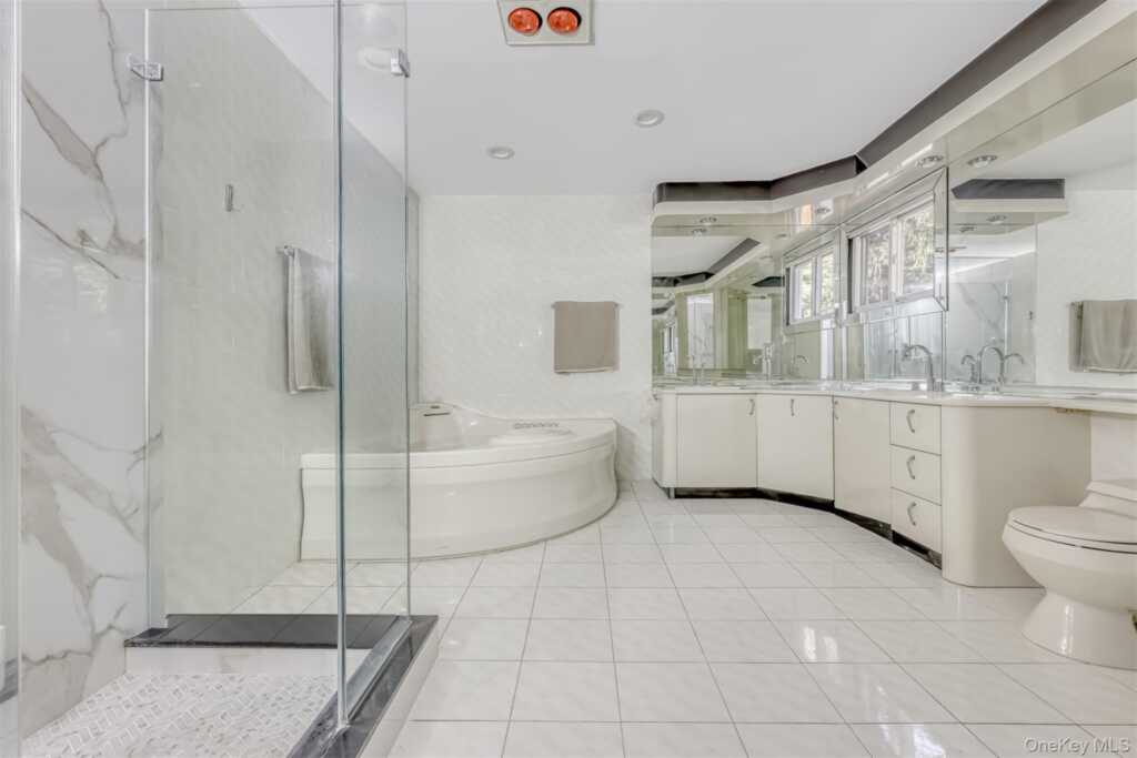 8 Kings Gate Road, Suffern, NY 10901 - Photo 14 of 23