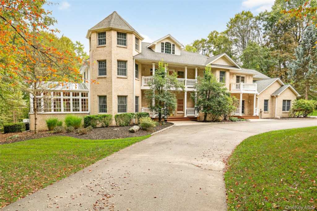 21 Benson Point Court, Stony Point, NY 10980 - Photo 2 of 50