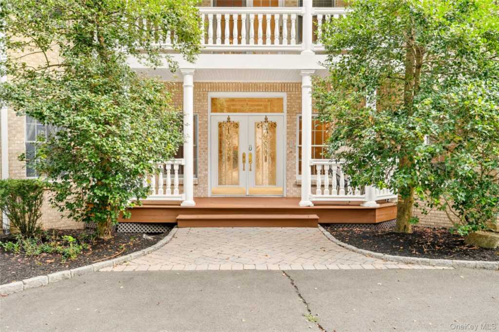 21 Benson Point Court, Stony Point, NY 10980 - Photo 4 of 50