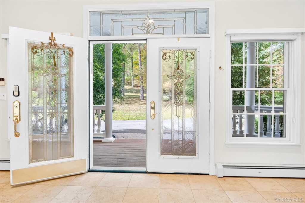 21 Benson Point Court, Stony Point, NY 10980 - Photo 6 of 50