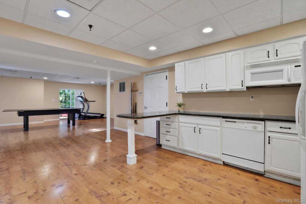 26 Reunion Road, Rye, NY 10573 - Photo 27 of 48