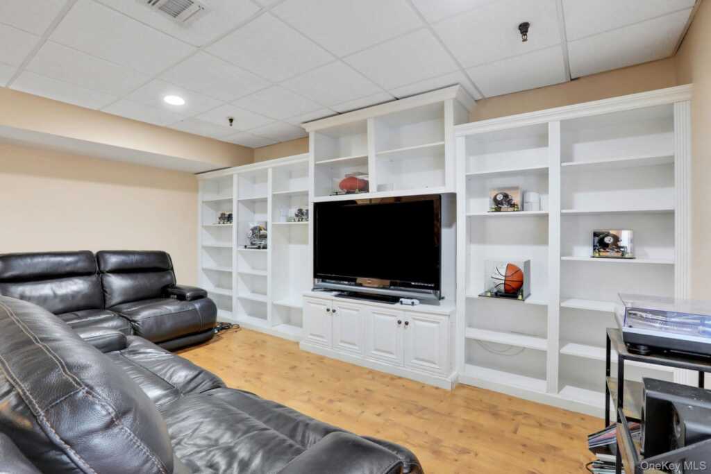 26 Reunion Road, Rye, NY 10573 - Photo 28 of 48