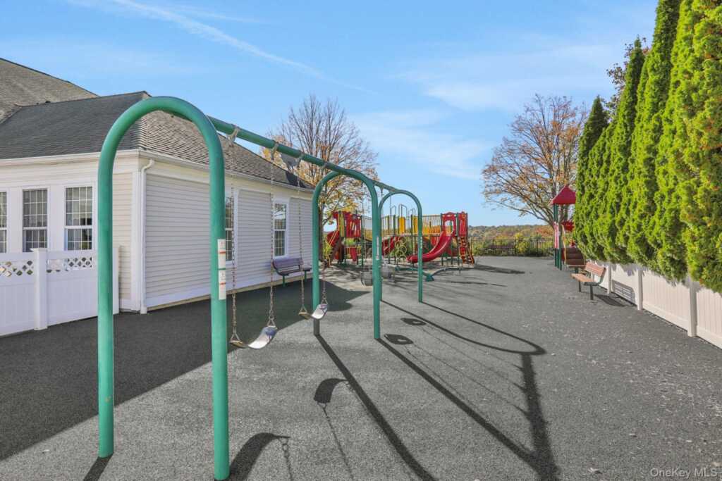 26 Reunion Road, Rye, NY 10573 - Photo 42 of 48