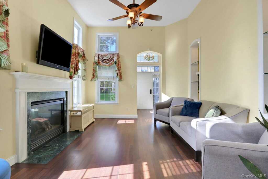 26 Reunion Road, Rye, NY 10573 - Photo 7 of 48