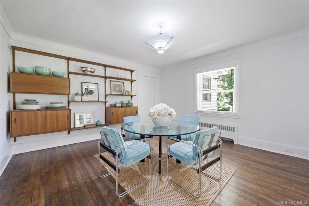 60 Aberfoyle Road, New Rochelle, NY 10804 - Photo 8 of 26