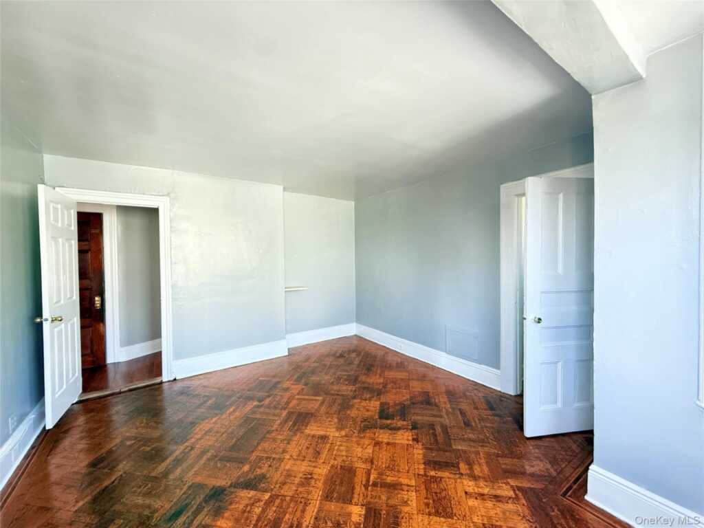 29 Lafayette Street, New Rochelle, NY 10805 - Photo 9 of 12