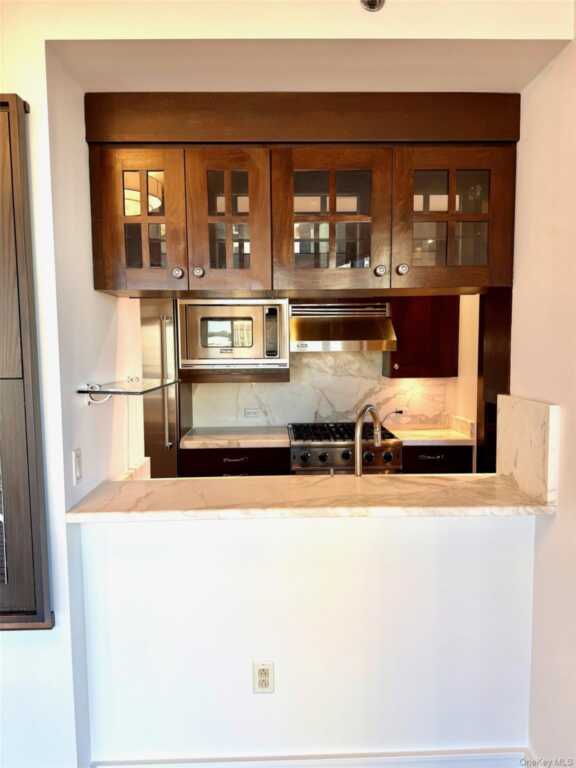 1 Renaissance Square, Unit #11A, White Plains, NY 10601 - Photo 11 of 27