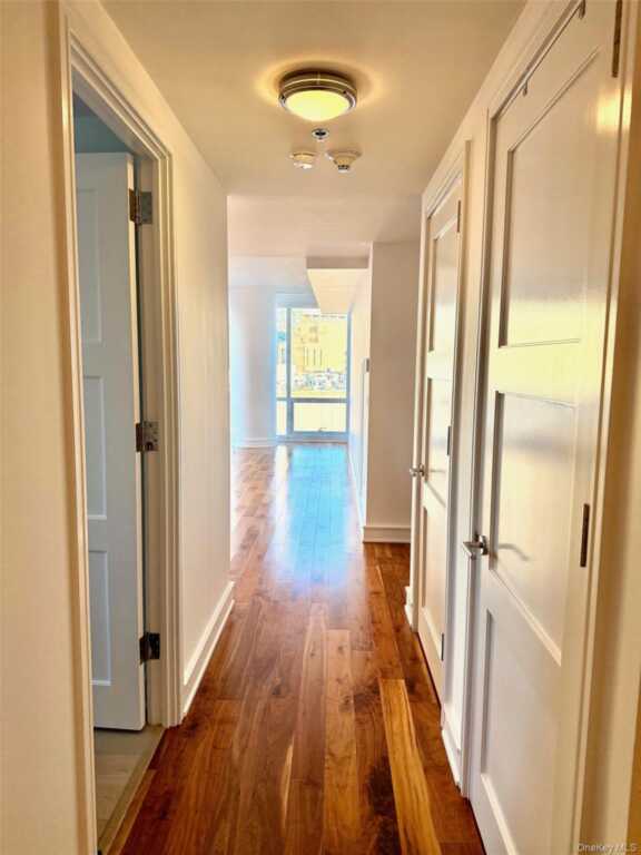 1 Renaissance Square, Unit #11A, White Plains, NY 10601 - Photo 12 of 27