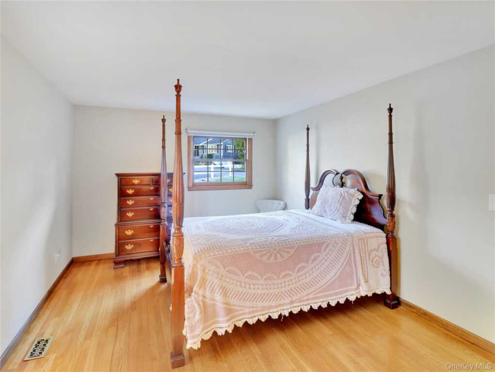 12 Fernwood Drive, New City, NY 10956 - Photo 17 of 43