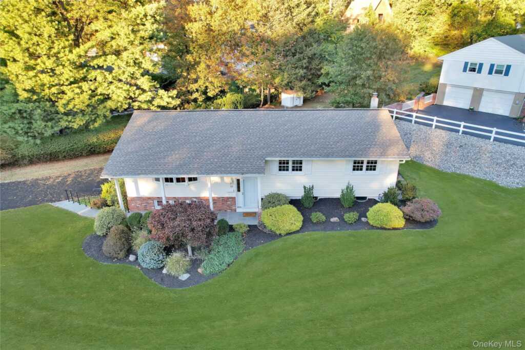 12 Fernwood Drive, New City, NY 10956 - Photo 2 of 43