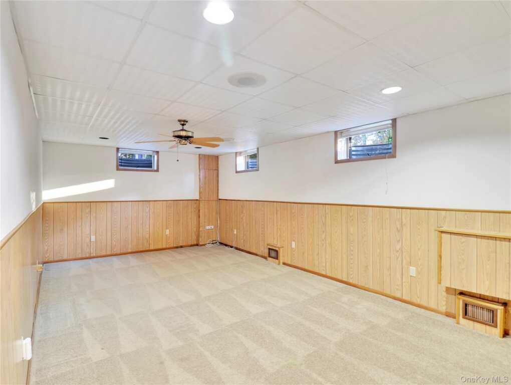 12 Fernwood Drive, New City, NY 10956 - Photo 25 of 43