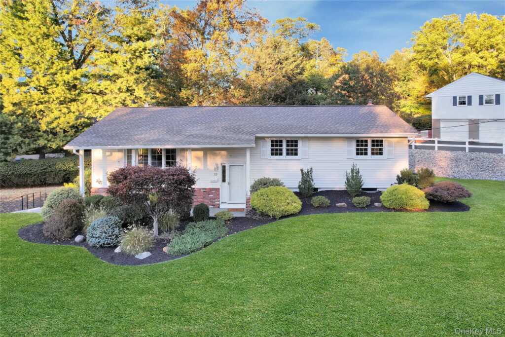 12 Fernwood Drive, New City, NY 10956 - Photo 30 of 43