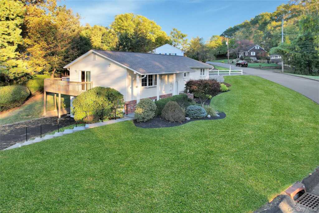 12 Fernwood Drive, New City, NY 10956 - Photo 33 of 43