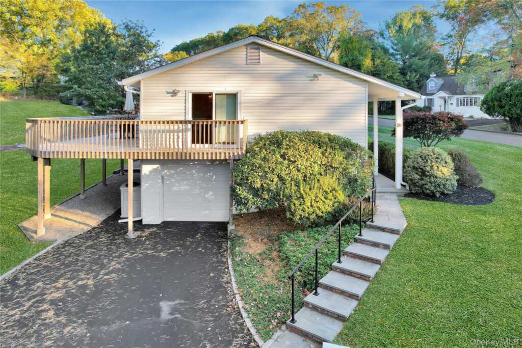 12 Fernwood Drive, New City, NY 10956 - Photo 34 of 43