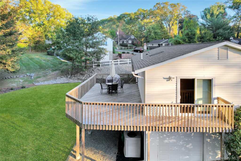 12 Fernwood Drive, New City, NY 10956 - Photo 35 of 43