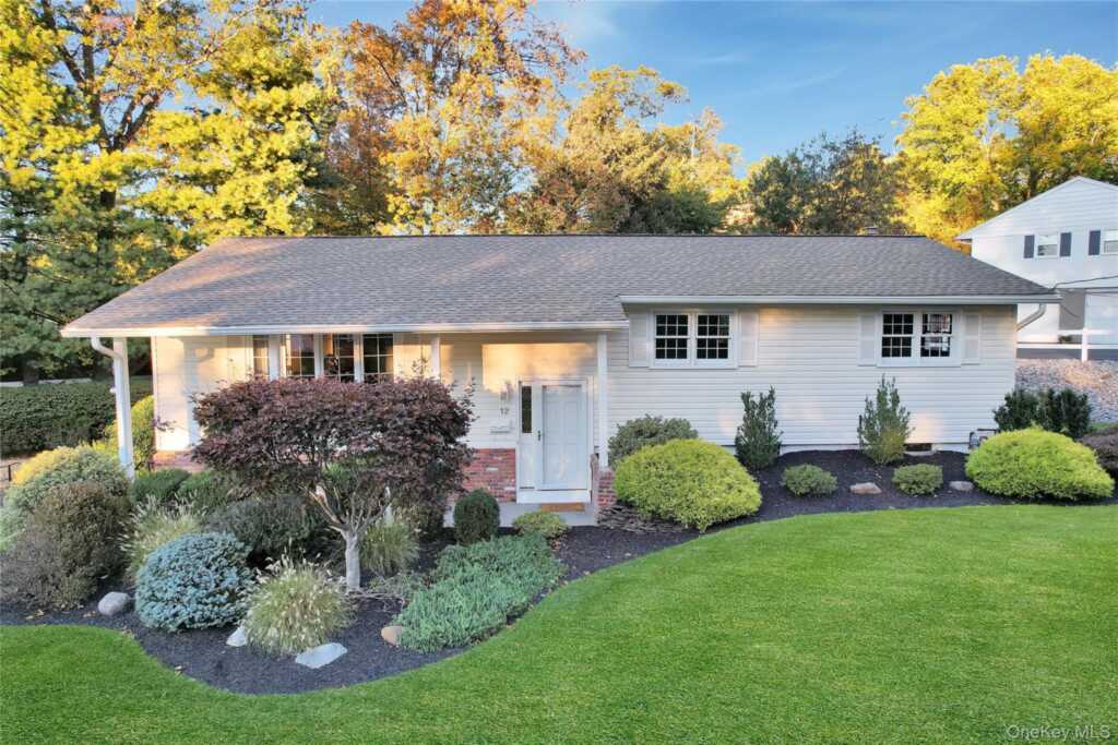 12 Fernwood Drive, New City, NY 10956 - Photo 39 of 43