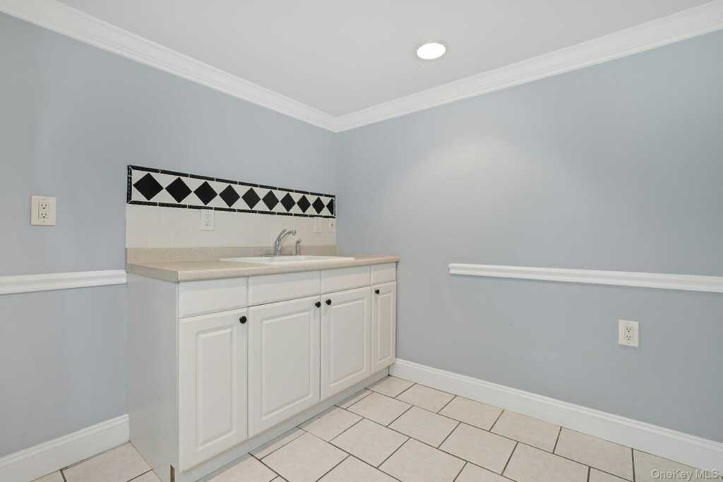 86 Braunsdorf Road, Pearl River, NY 10965 - Photo 30 of 38