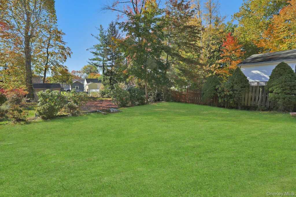 86 Braunsdorf Road, Pearl River, NY 10965 - Photo 35 of 38