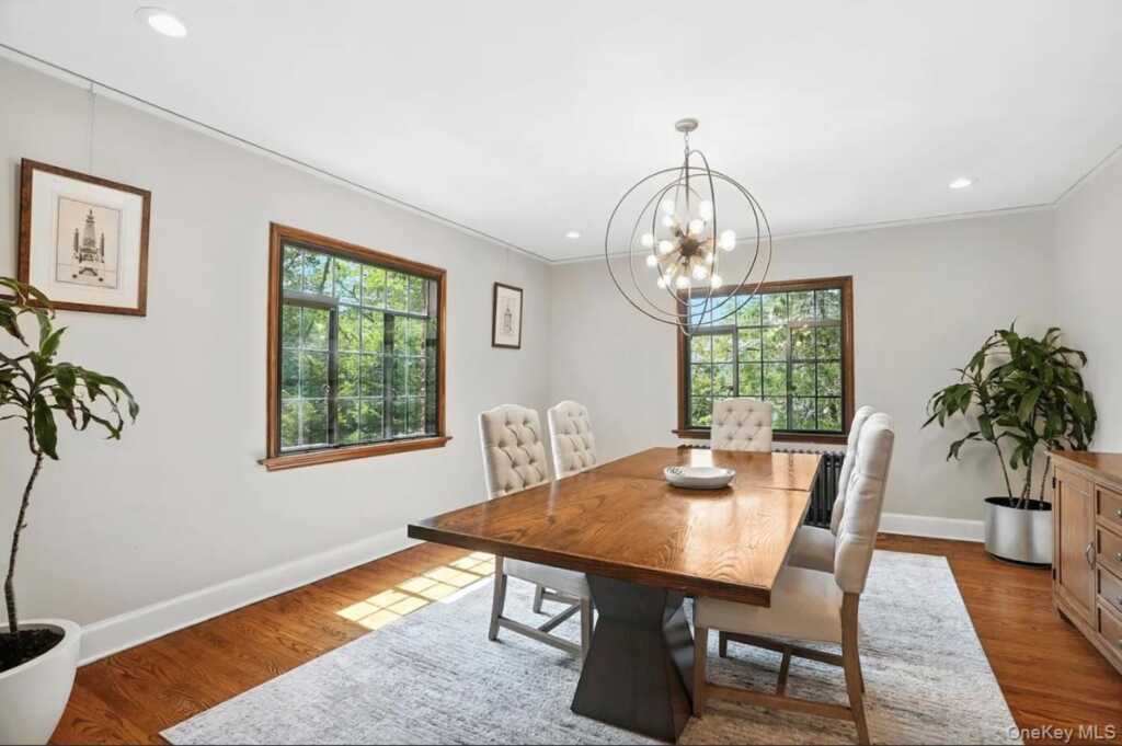 276 Overlook Road, New Rochelle, NY 10804 - Photo 7 of 28
