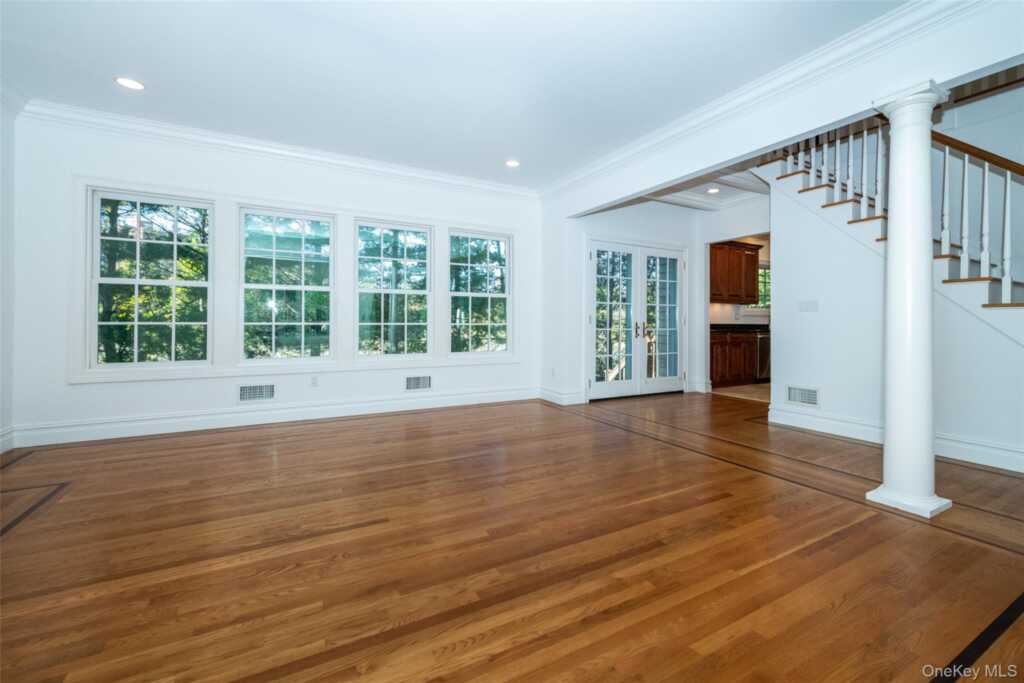 1 Mill Pond Lane, New Rochelle, NY 10805 - Photo 16 of 38