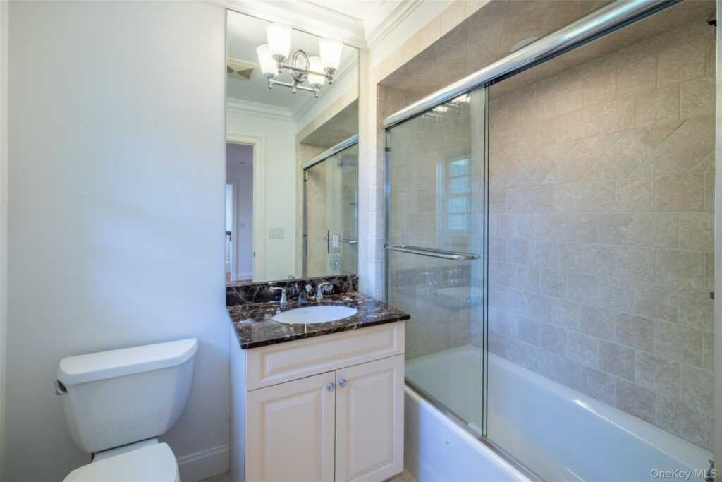 1 Mill Pond Lane, New Rochelle, NY 10805 - Photo 24 of 38