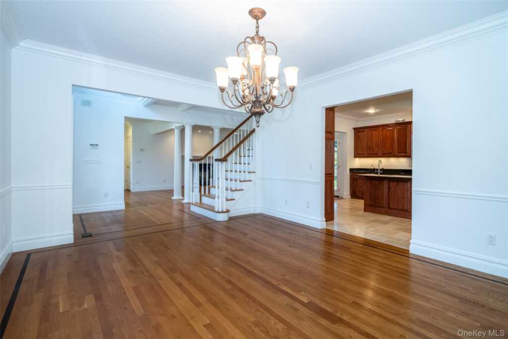 1 Mill Pond Lane, New Rochelle, NY 10805 - Photo 9 of 38