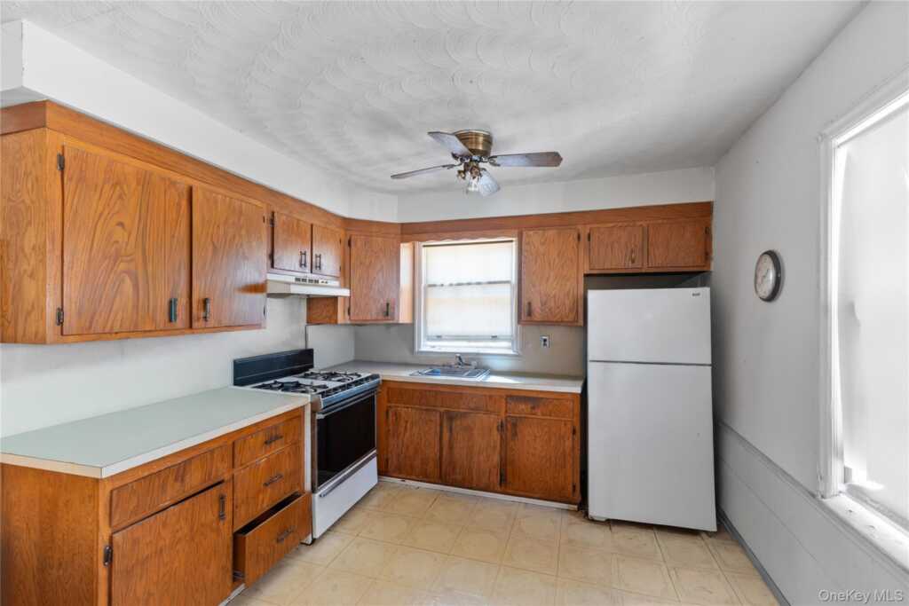 2 Francis Avenue, Nyack, NY 10960 - Photo 15 of 28