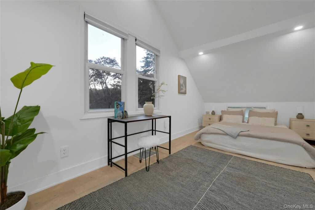 12 Nauraushaun Avenue, Pearl River, NY 10965 - Photo 15 of 22