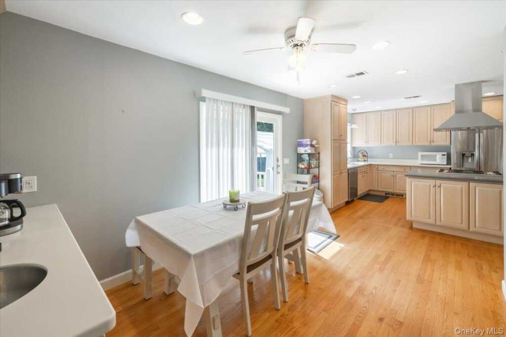 21 Van Orden Avenue, Suffern, NY 10901 - Photo 15 of 30