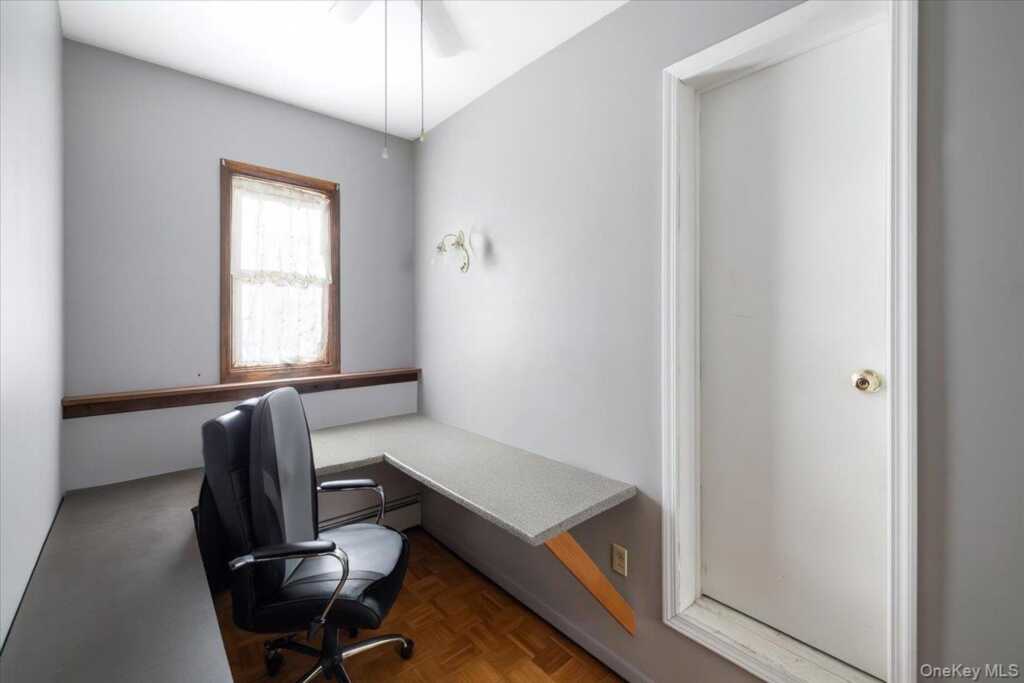 21 Van Orden Avenue, Suffern, NY 10901 - Photo 17 of 30