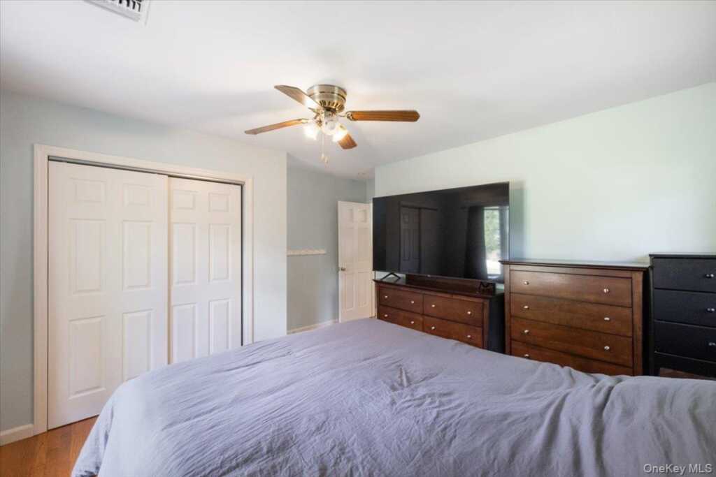 21 Van Orden Avenue, Suffern, NY 10901 - Photo 19 of 30