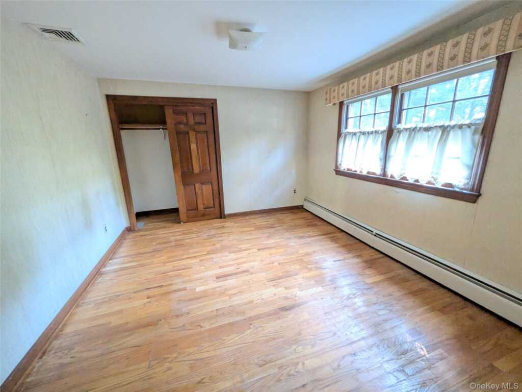 31 Mile Road, Suffern, NY 10901 - Photo 17 of 32