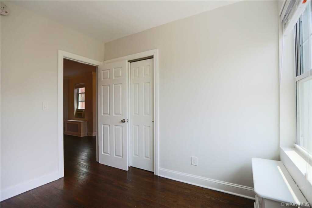 196 Martine Avenue, Unit #5C, White Plains, NY 10601 - Photo 14 of 18