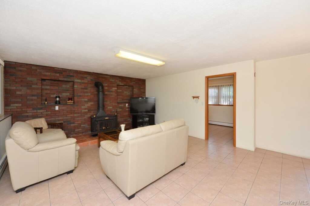 13 Park Terrace, Valley Cottage, NY 10989 - Photo 24 of 31