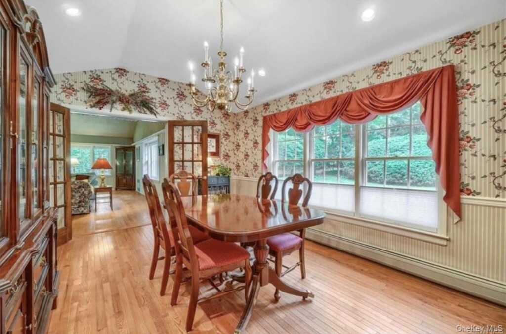 395 Little Tor Road, New City, NY 10956 - Photo 12 of 28